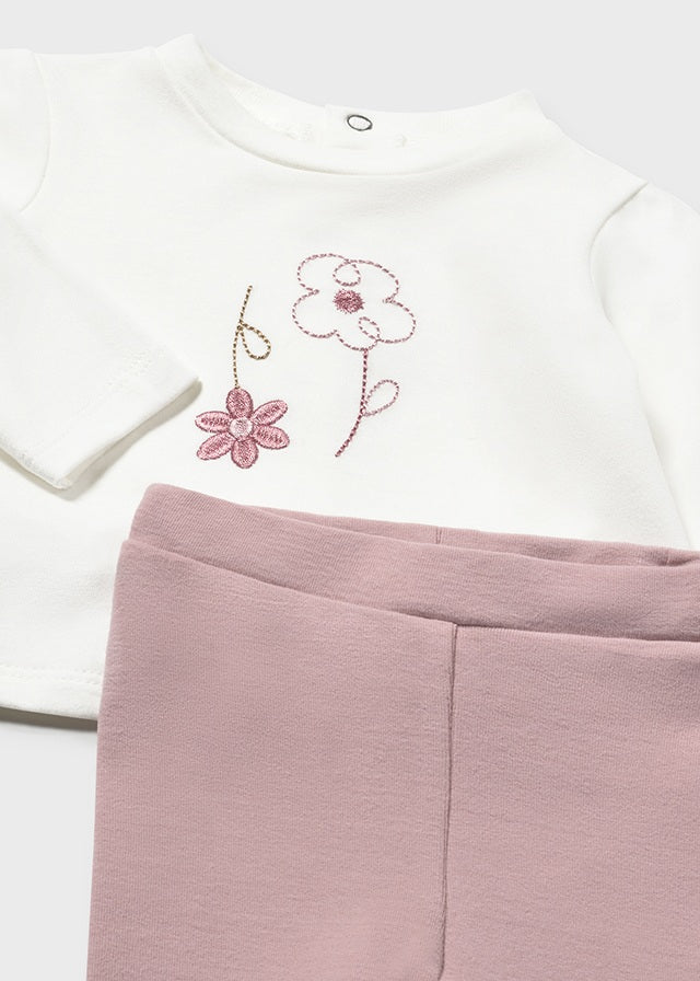 New Born 273330
