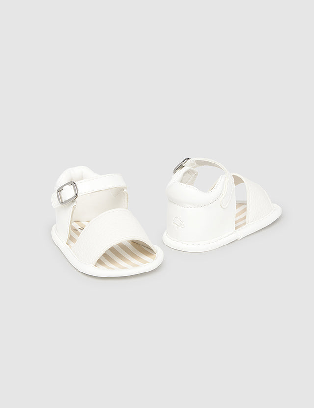 New Born 989884