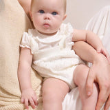 Completo salopette tricot e blusa neonata 