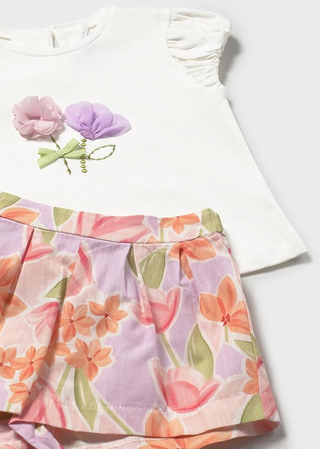 Completo con bermuda fiori e maglietta neonata 