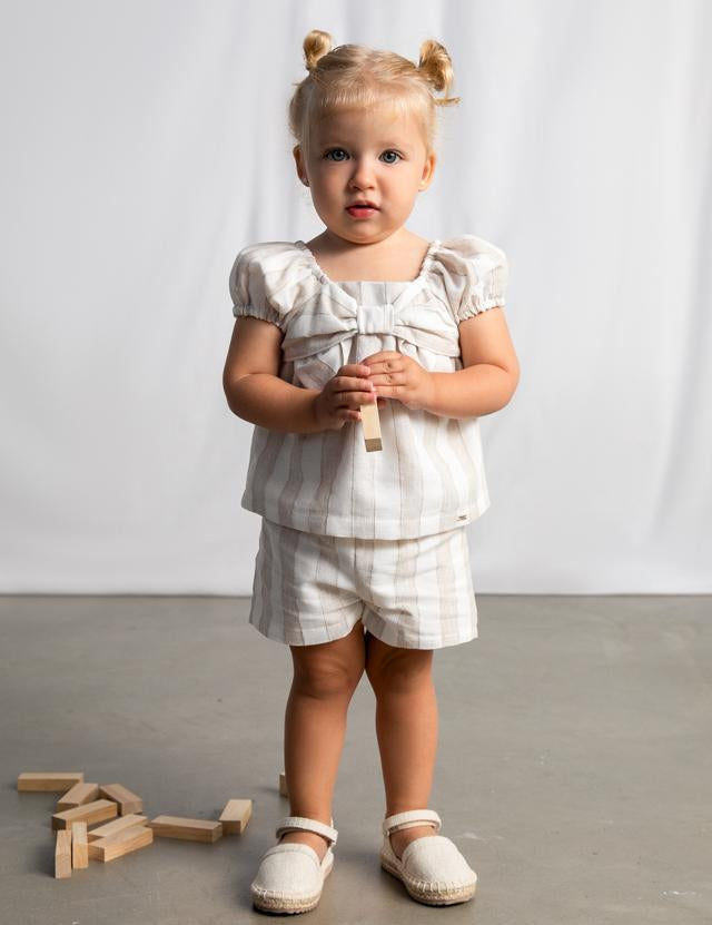 Completo a righe bermuda e blusa neonata 